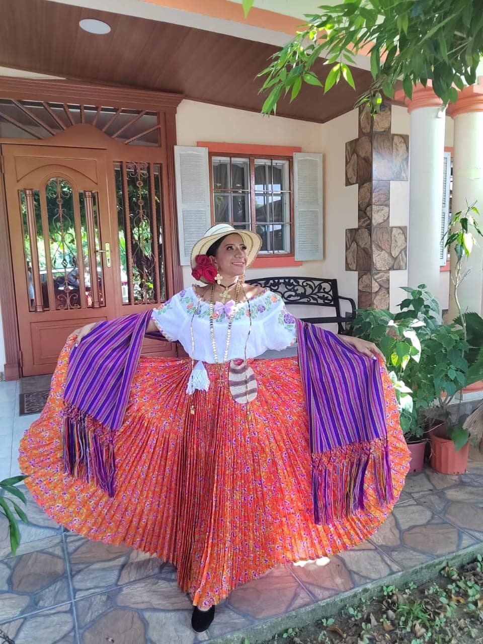 Faldón